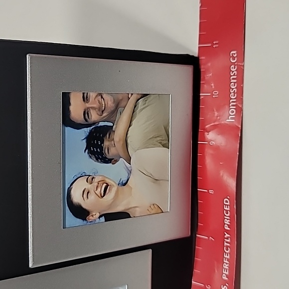 Magnetic Photo Frames with Stand - Picture 5 of 6